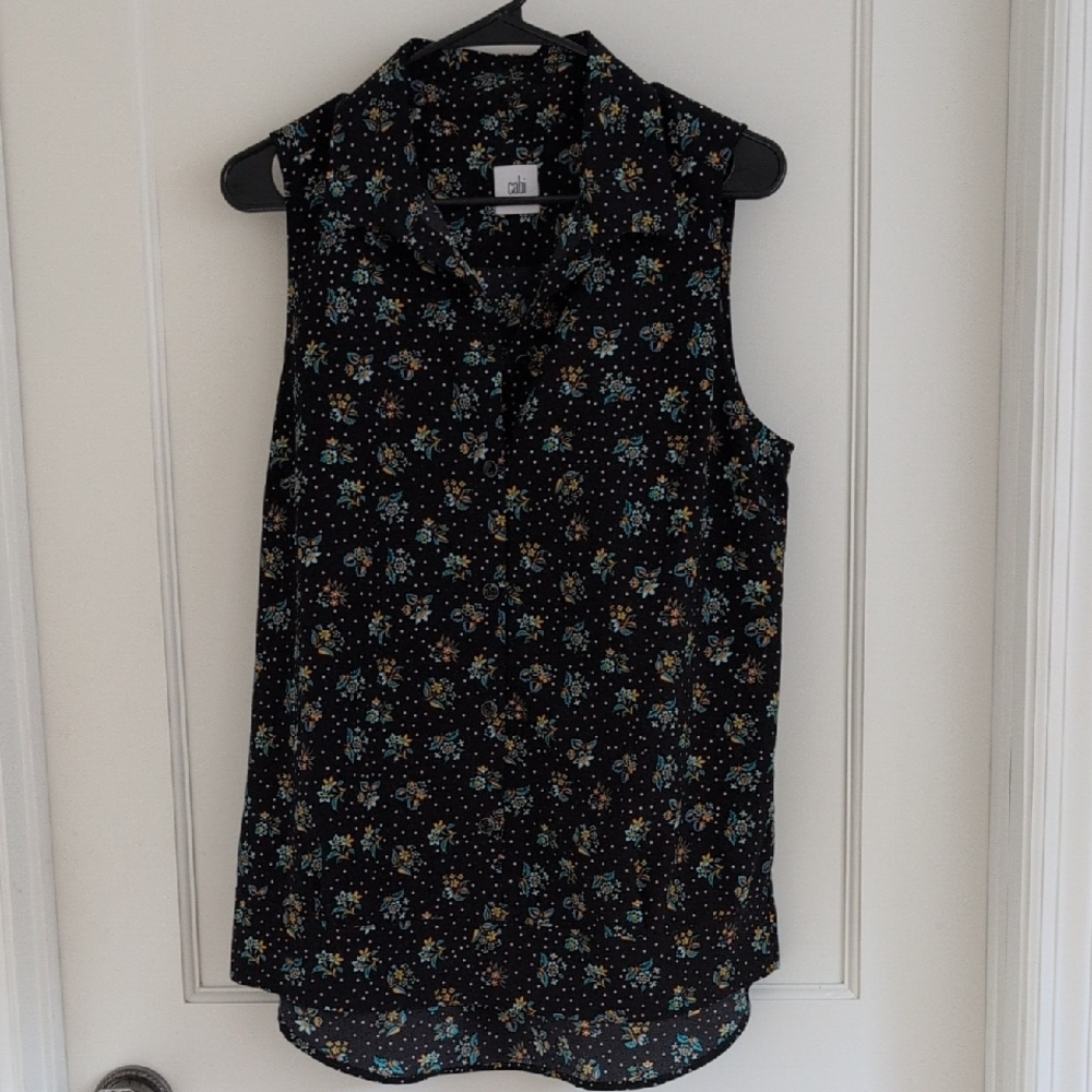 CAbi Whimsy Top Sleeveless Blouse #3440 Medium M Black Floral Dot Button-Front